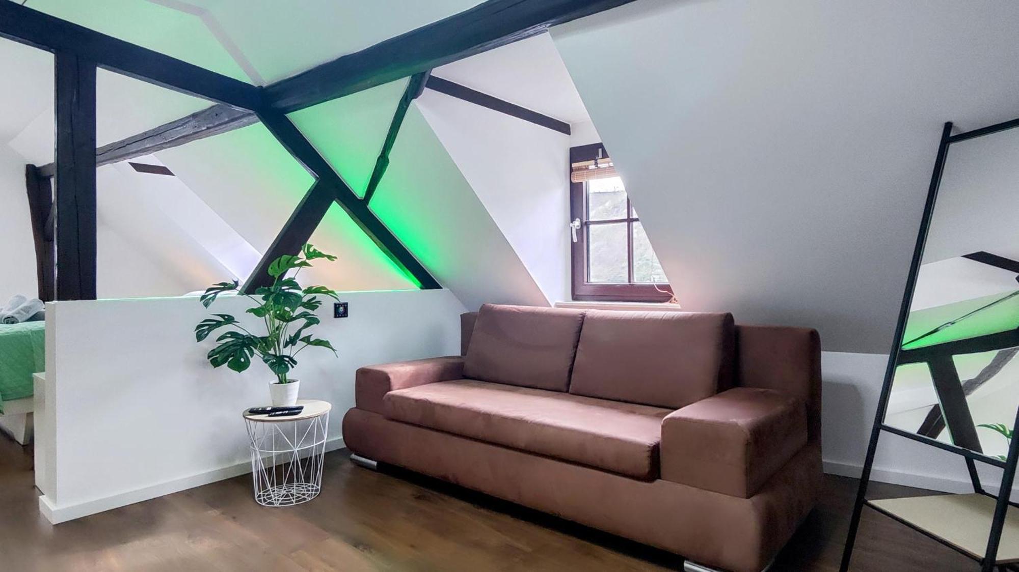 Direkt Am Rhein Mit Burgblick Nahe Rheinsteig Bis 8 Personen, 2 Baeder, 4 Zimmer, Kueche, Netflix Apartamento Kaub Exterior foto